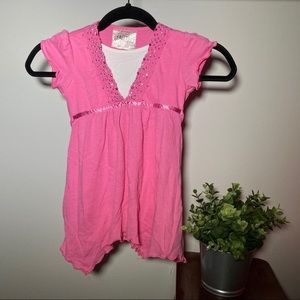 🪴3/$15 Rhinestoned pink tunic tee with tie back